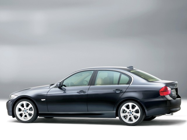 Bmw 3 Series Sedan foto 38