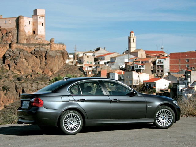Bmw 3 Series Sedan foto 60