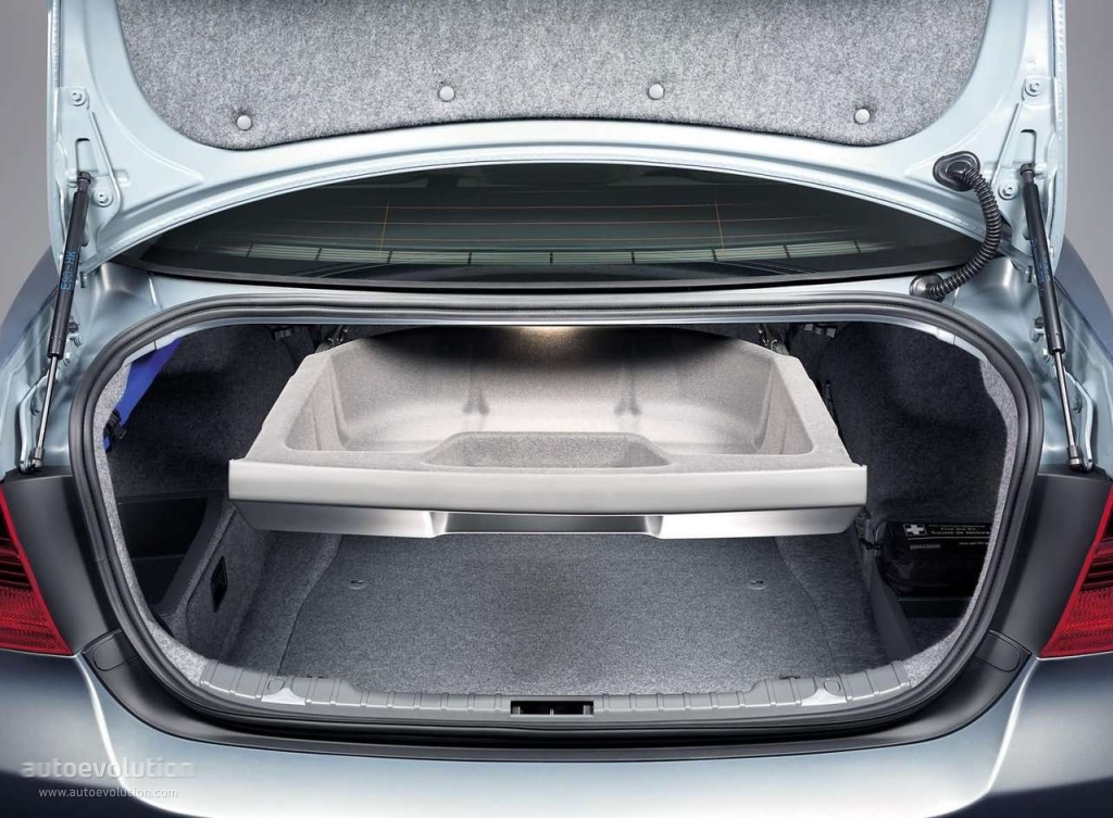 Bmw 3 Series Sedan photo 94