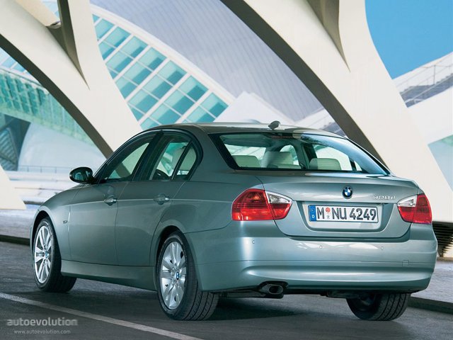 Bmw 3 Series Sedan foto 10