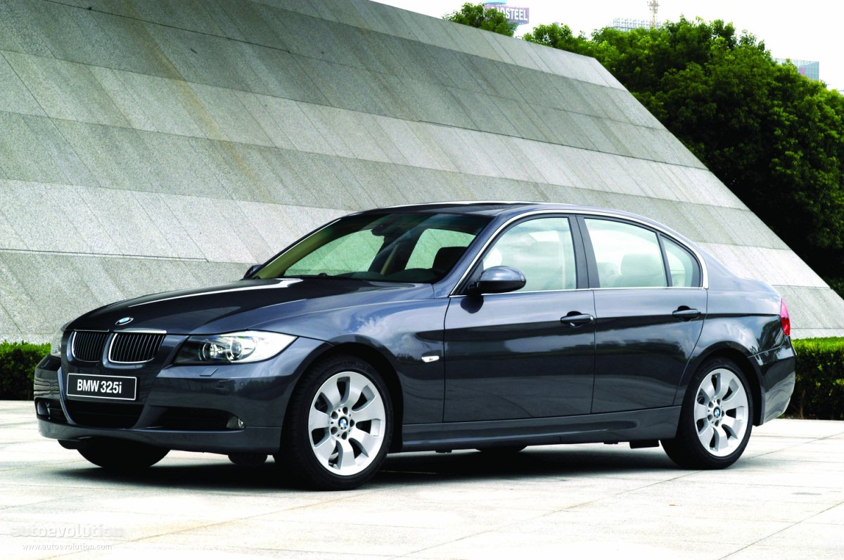 Bmw 3 Series Sedan photo 3