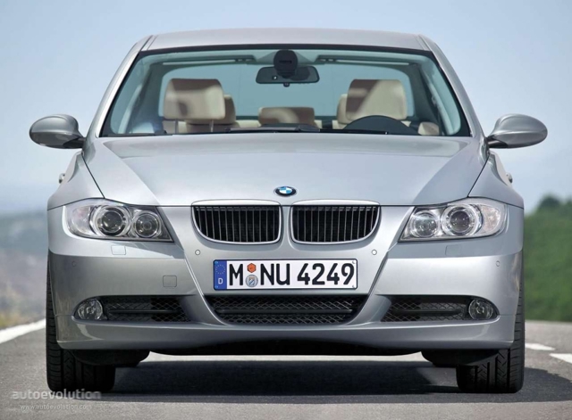 Bmw 3 Series Sedan foto 5