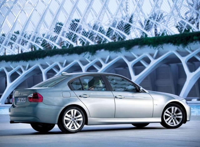 Bmw 3 Series Sedan foto 7