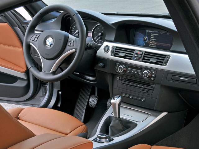 Bmw 3 Series Sedan photo 111