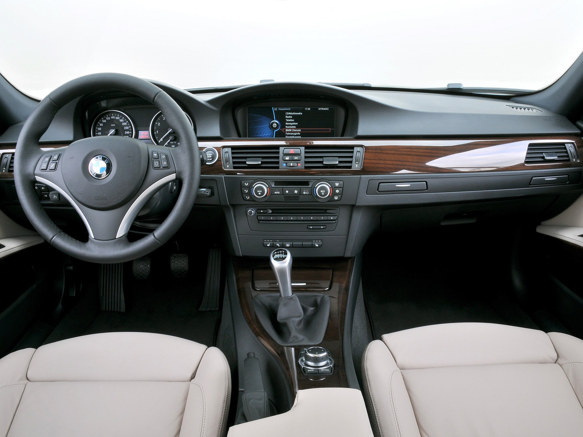 Bmw 3 Series Sedan photo 113