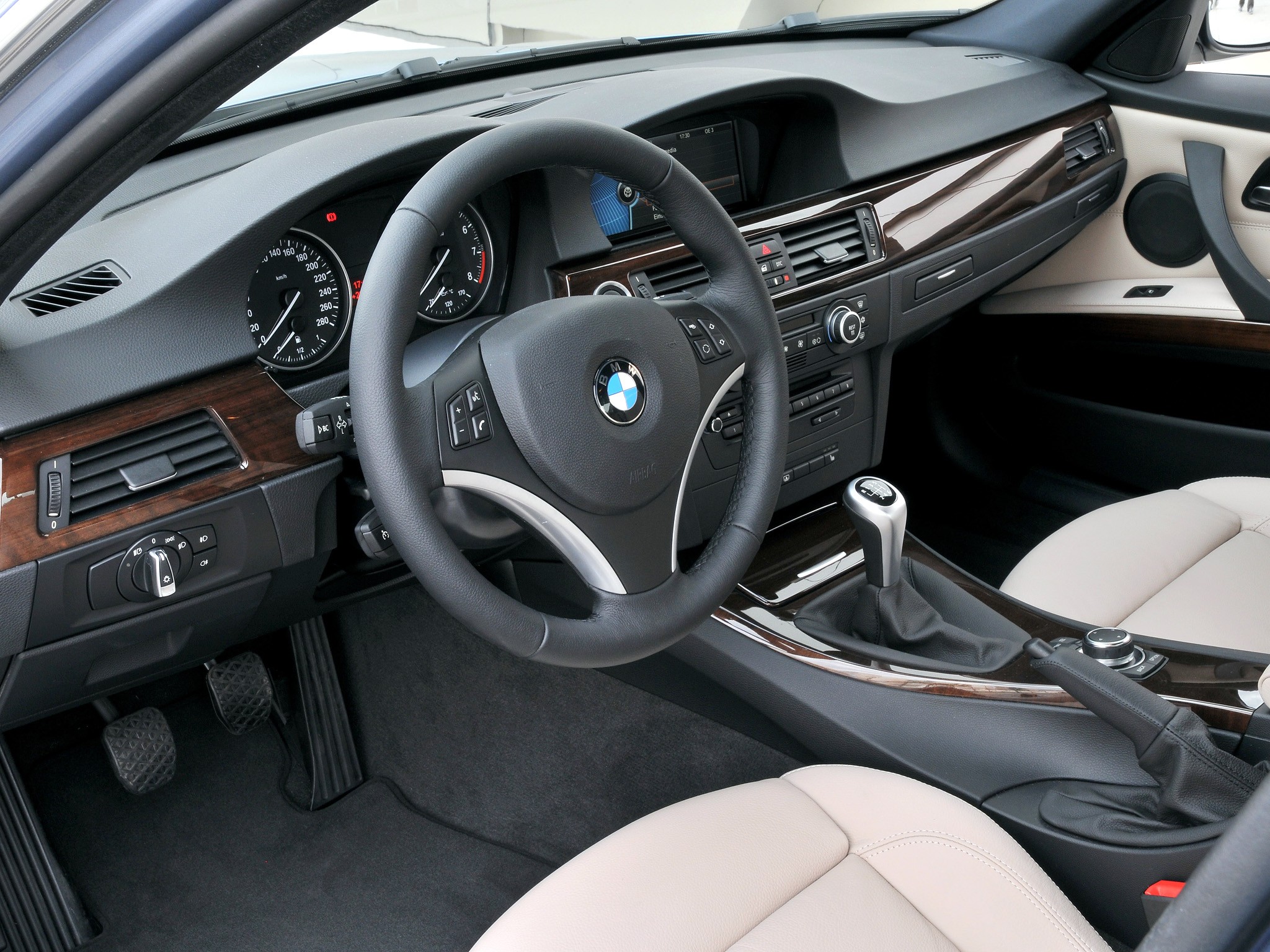 Bmw 3 Series Sedan photo 114