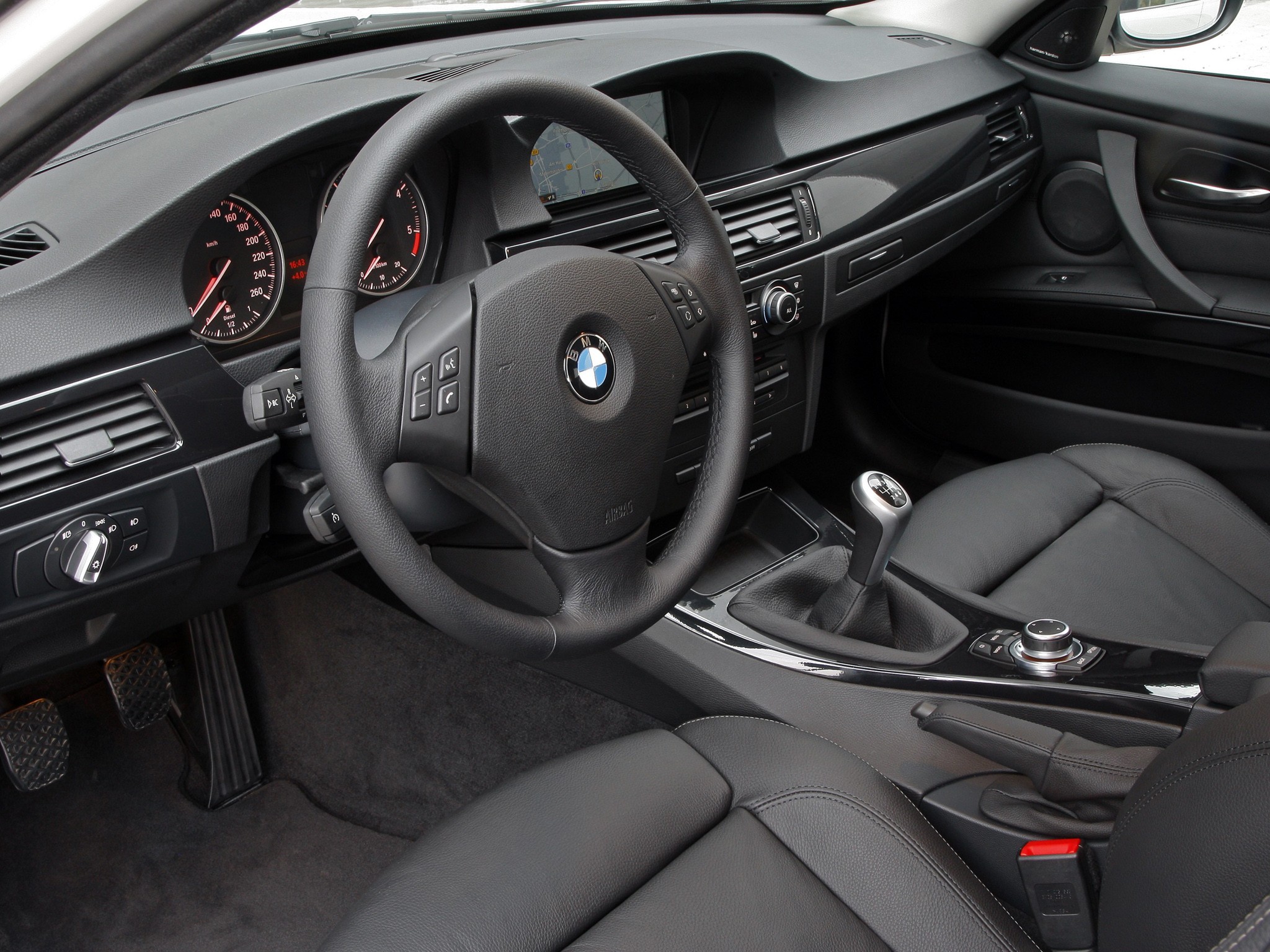 Bmw 3 Series Sedan photo 116