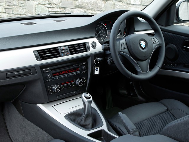 Bmw 3 Series Sedan photo 118