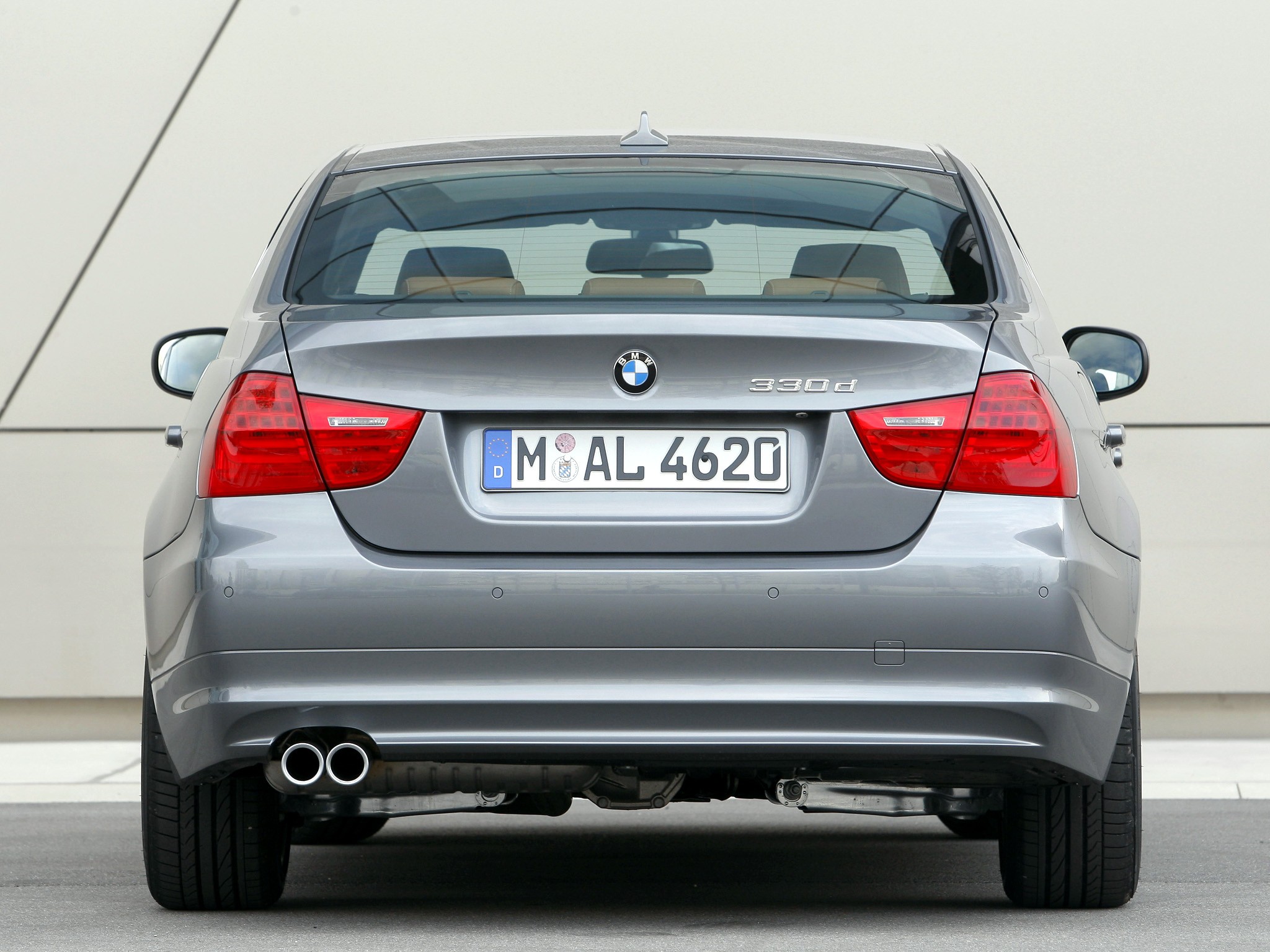 Bmw 3 Series Sedan photo 22