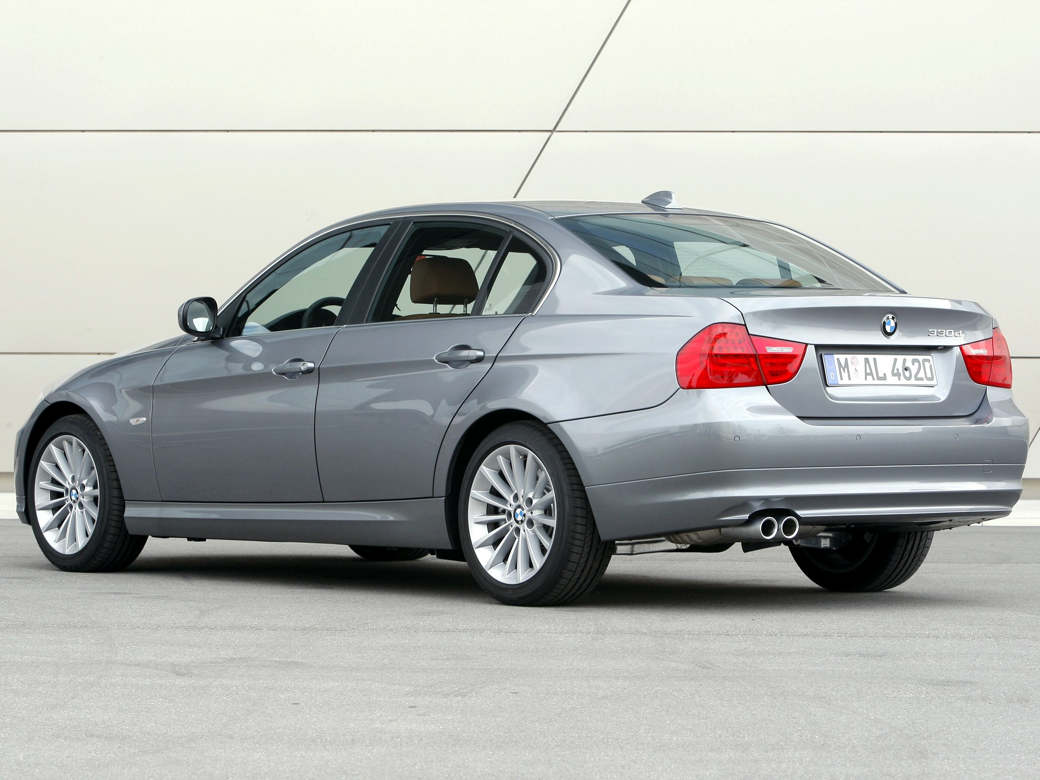 Bmw 3 Series Sedan photo 26