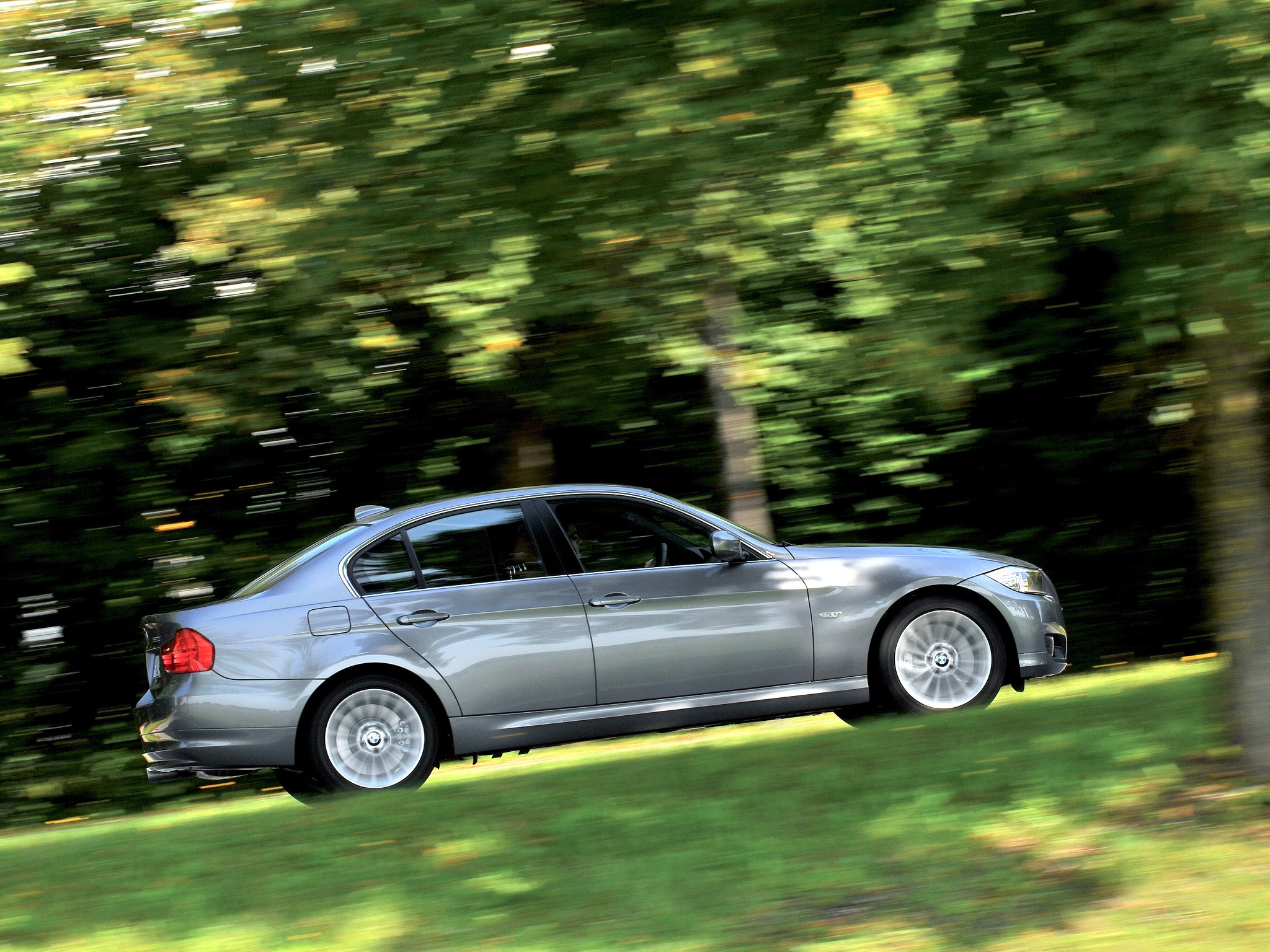 Bmw 3 Series Sedan photo 28