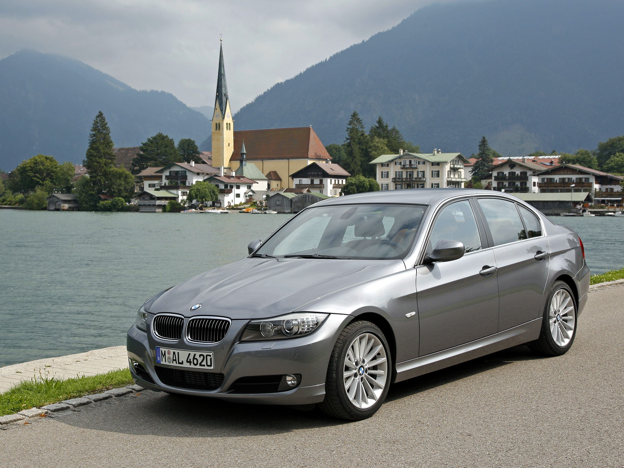 Bmw 3 Series Sedan photo 32