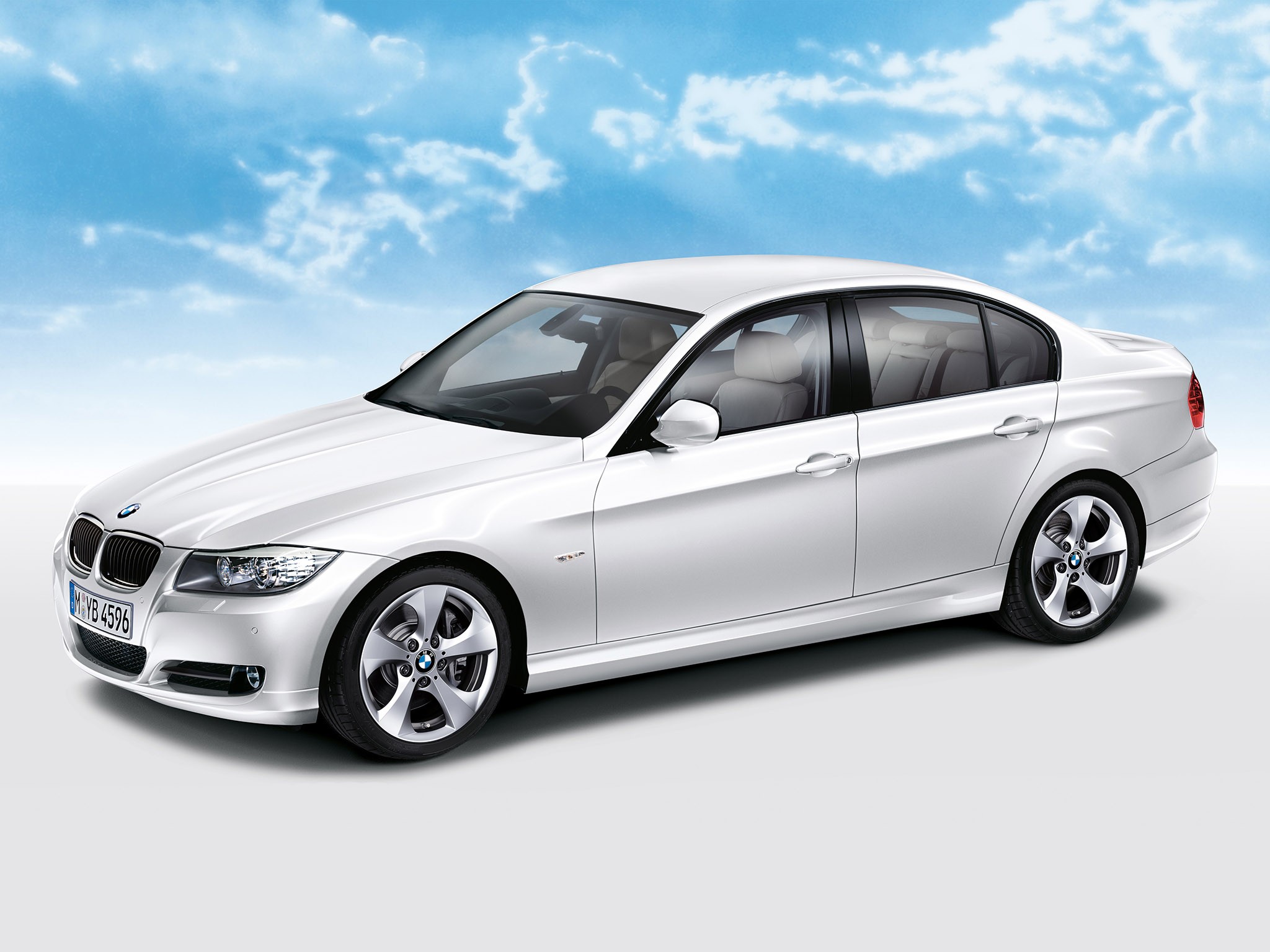 Bmw 3 Series Sedan photo 37