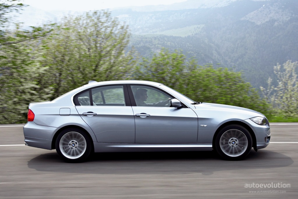 Bmw 3 Series Sedan photo 11
