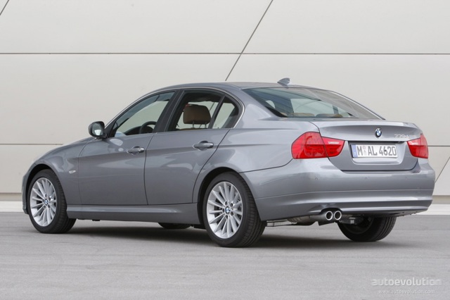 Bmw 3 Series Sedan photo 19