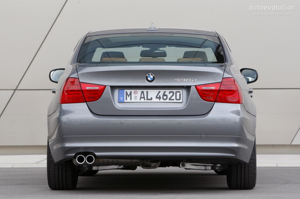 Bmw 3 Series Sedan photo 21