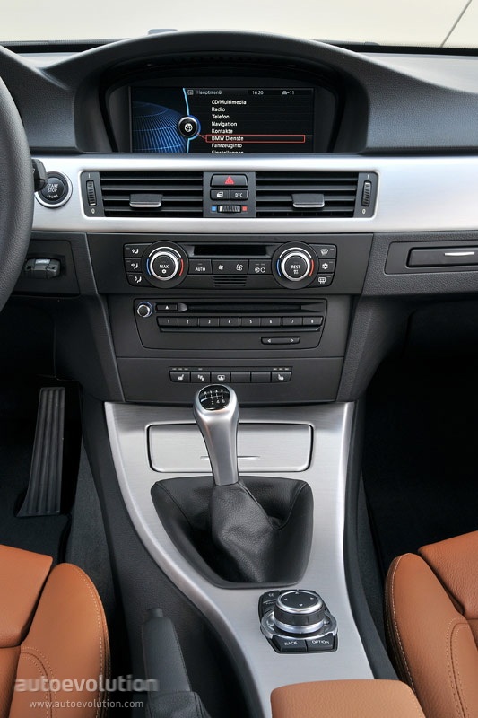 Bmw 3 Series Sedan photo 100