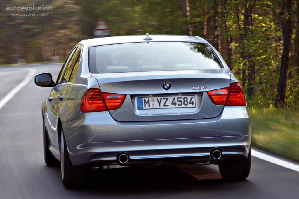 Bmw 3 Series Sedan photo 8
