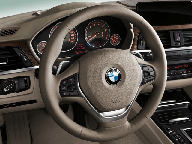 Bmw 3 Series Sedan photo 75