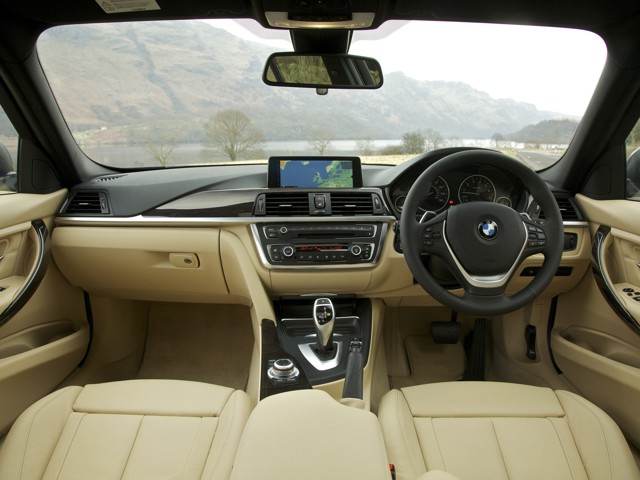 Bmw 3 Series Sedan photo 82