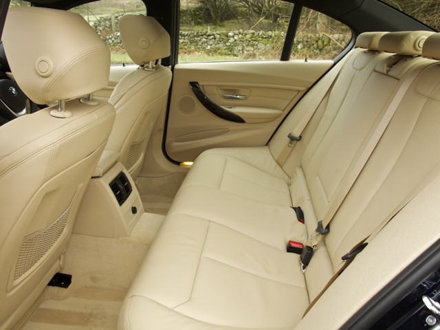 Bmw 3 Series Sedan photo 84