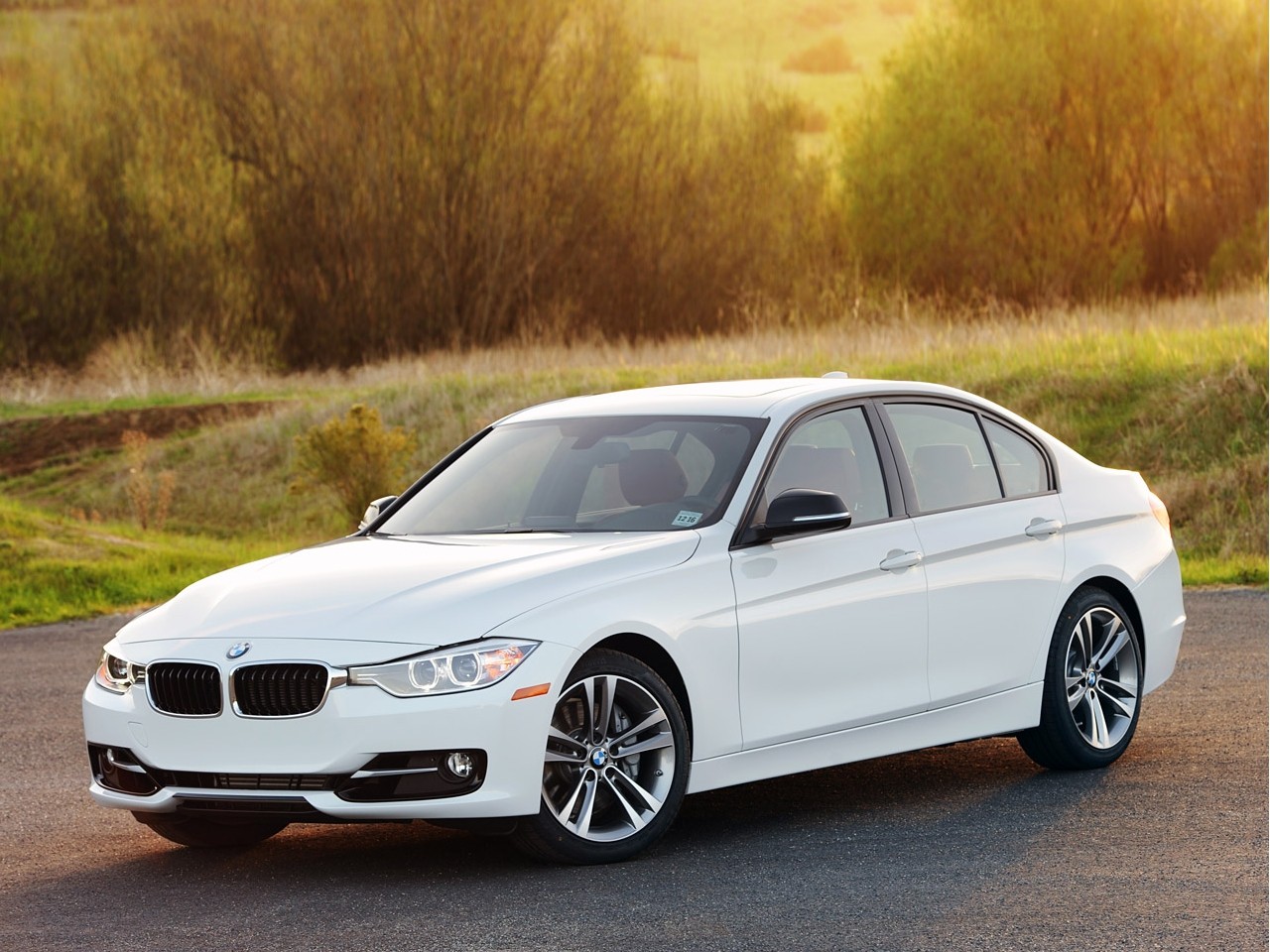 Bmw 3 Series Sedan photo 9
