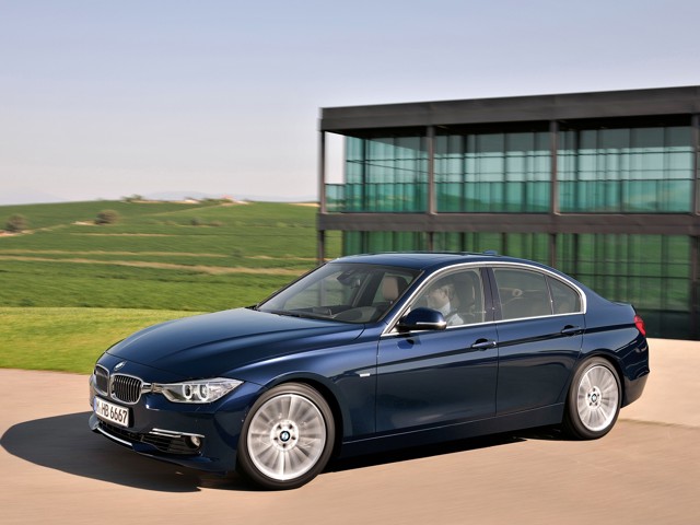 Bmw 3 Series Sedan photo 14