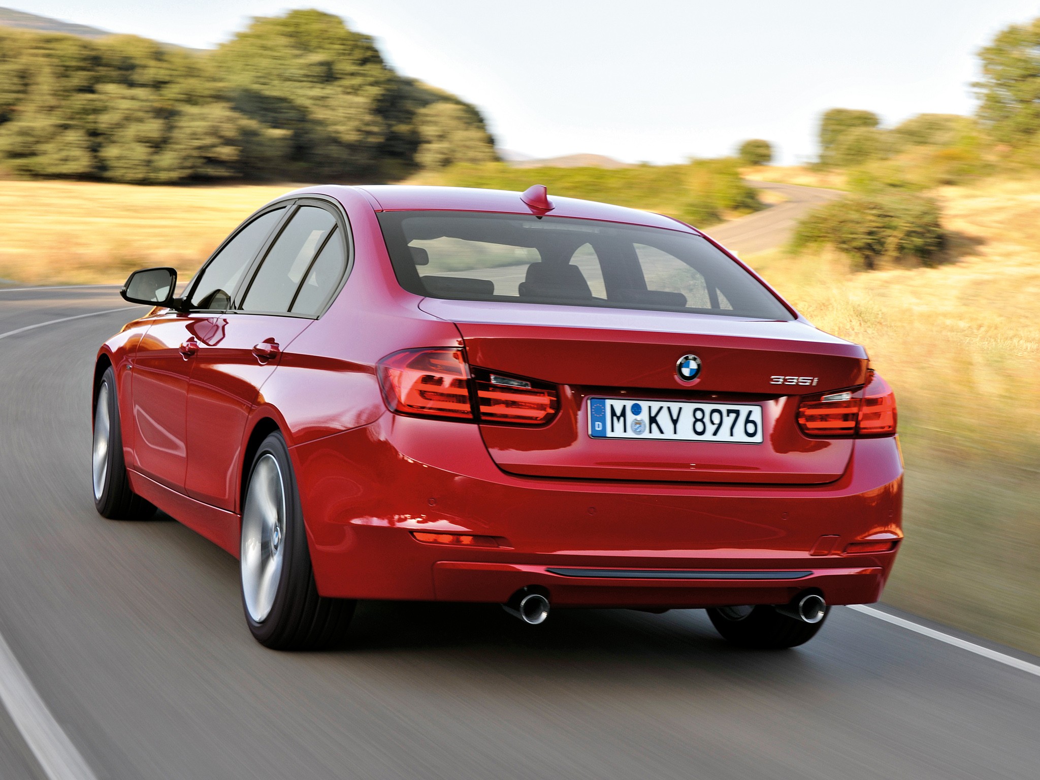 Bmw 3 Series Sedan photo 20
