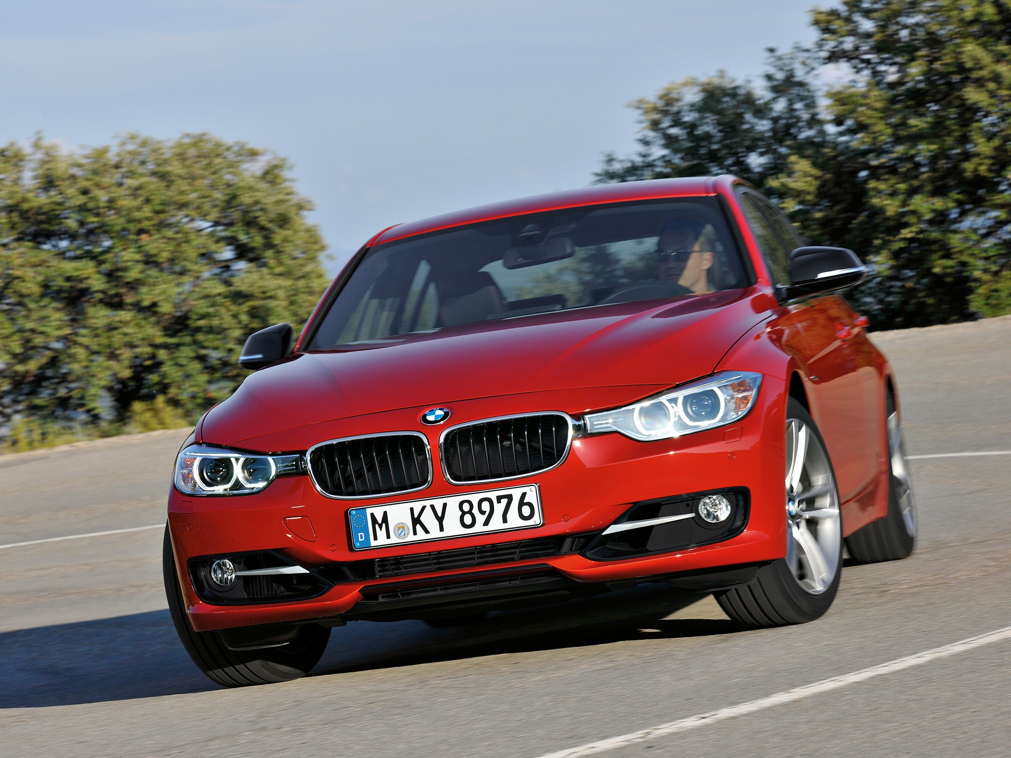 Bmw 3 Series Sedan photo 25