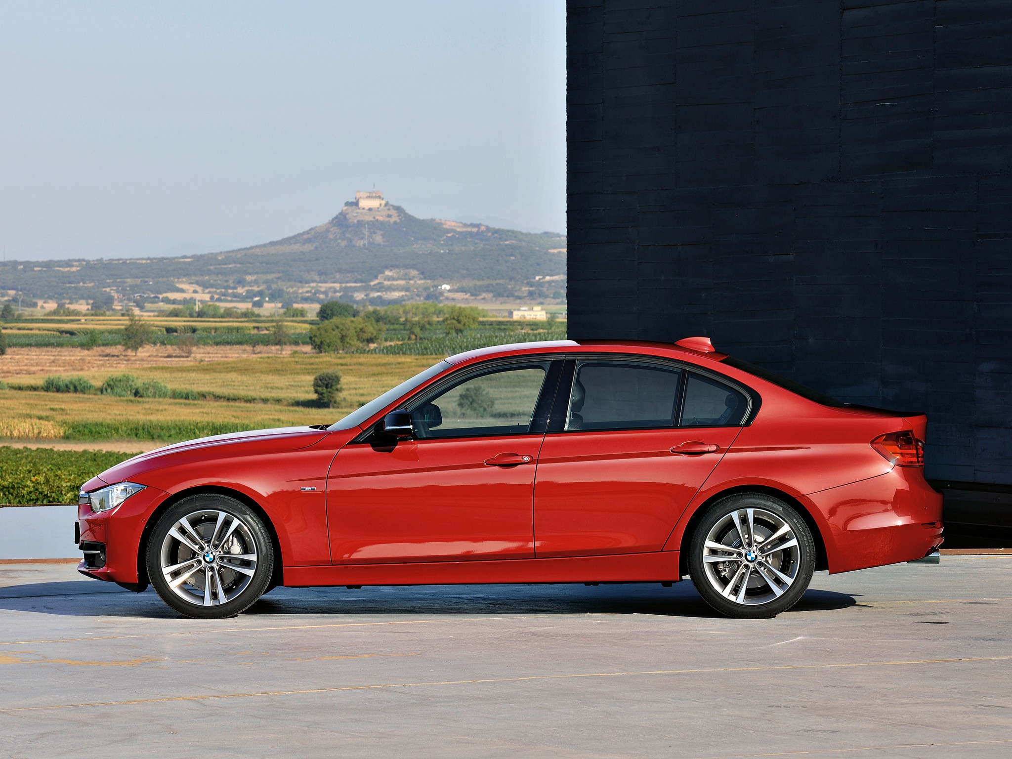 Bmw 3 Series Sedan photo 39