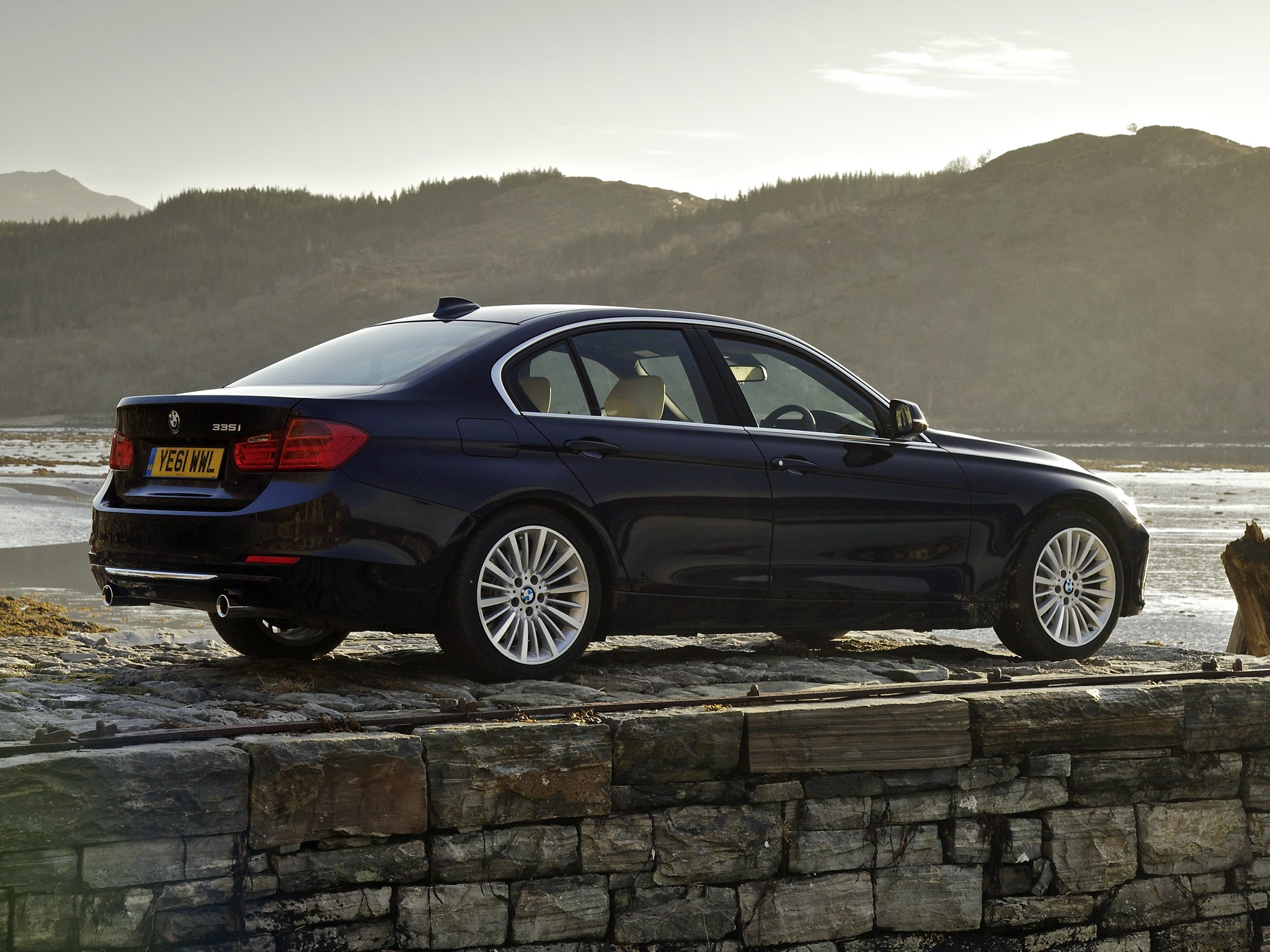 Bmw 3 Series Sedan photo 48