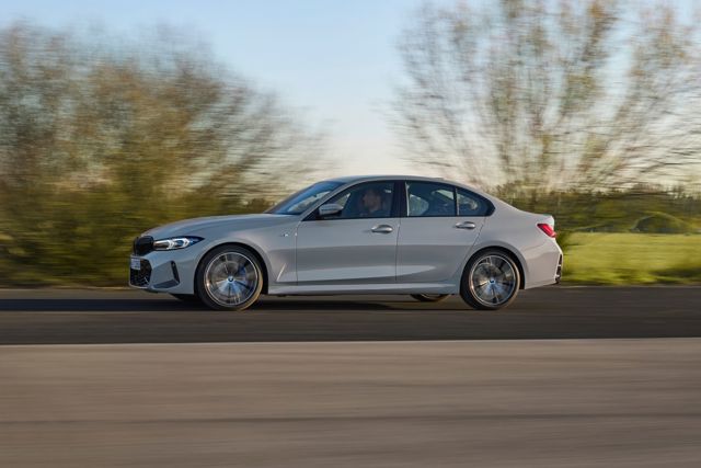 Bmw 3 Series Sedan photo 14