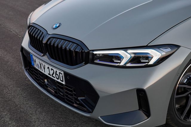 Bmw 3 Series Sedan photo 30