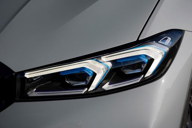 Bmw 3 Series Sedan photo 31