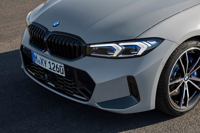 Bmw 3 Series Sedan photo 34