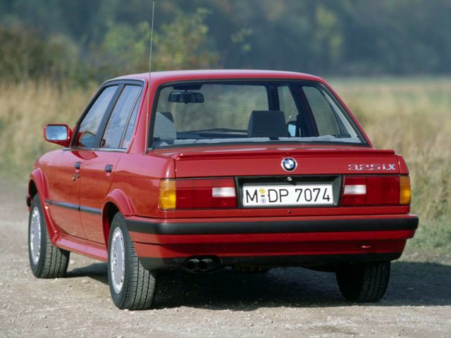 Bmw 3 Series Sedan photo 10