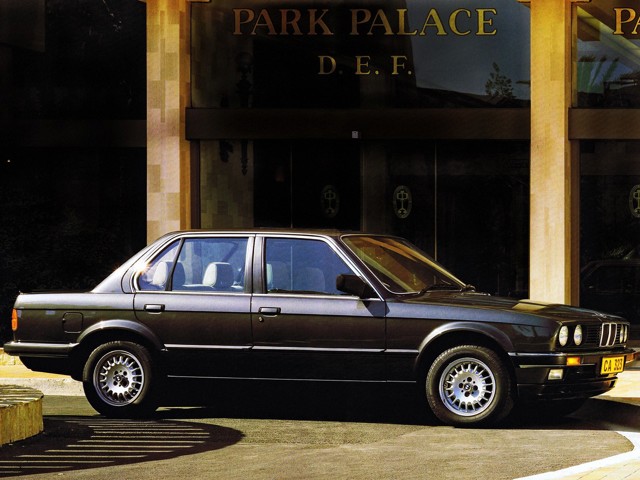 Bmw 3 Series Sedan photo 24