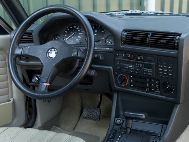Bmw 3 Series Sedan photo 41