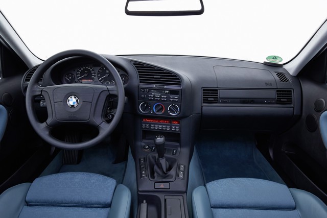 Bmw 3 Series Sedan photo 43