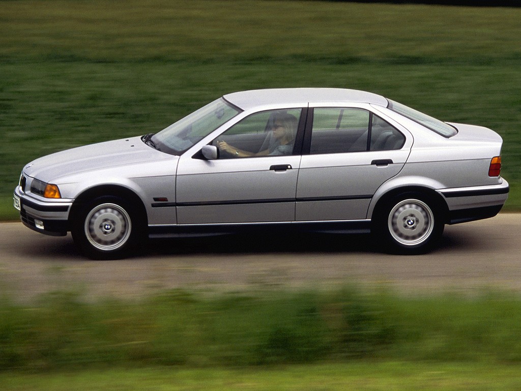 Bmw 3 Series Sedan photo 11
