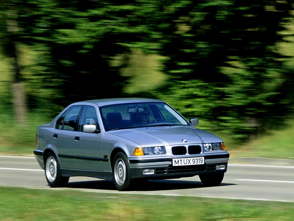 Bmw 3 Series Sedan photo 12