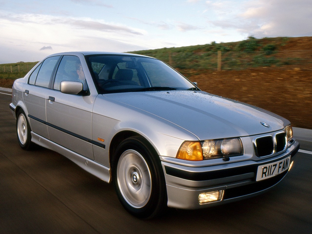 Bmw 3 Series Sedan photo 17