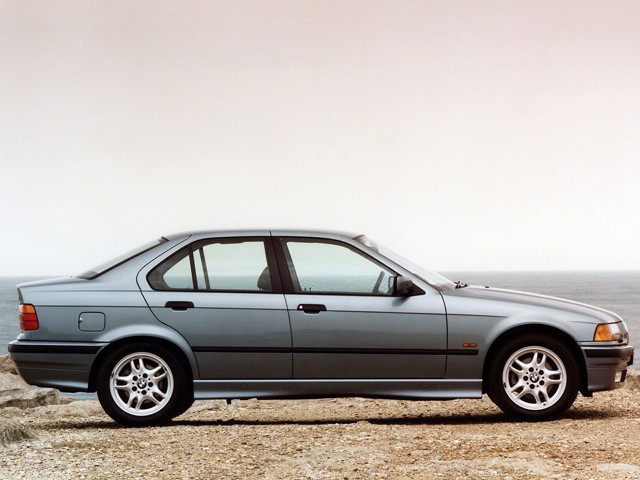 Bmw 3 Series Sedan photo 21