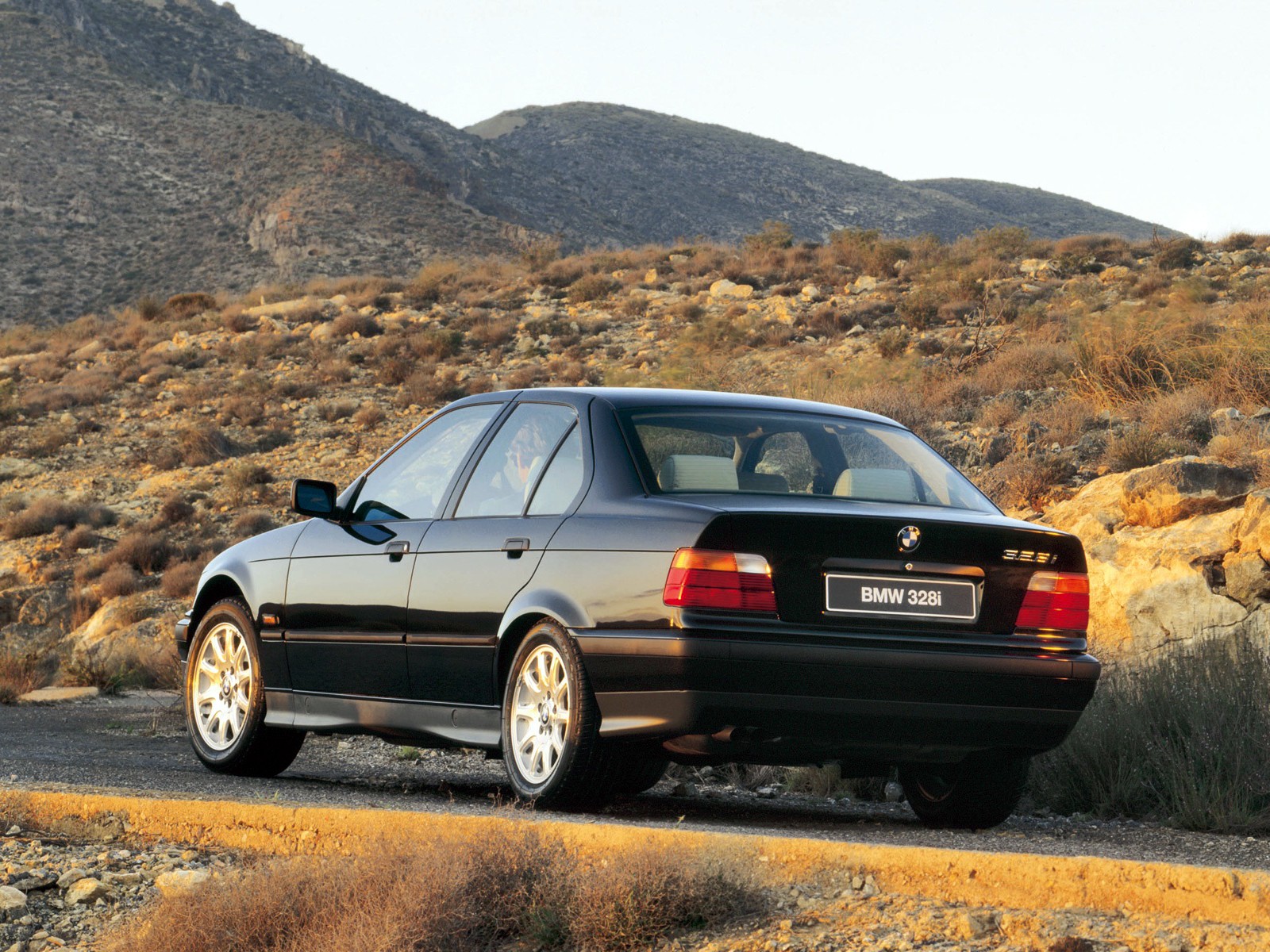 Bmw 3 Series Sedan photo 22