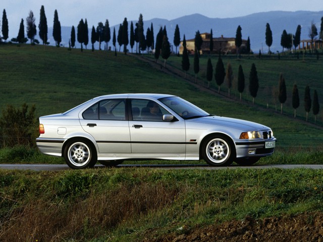 Bmw 3 Series Sedan photo 25