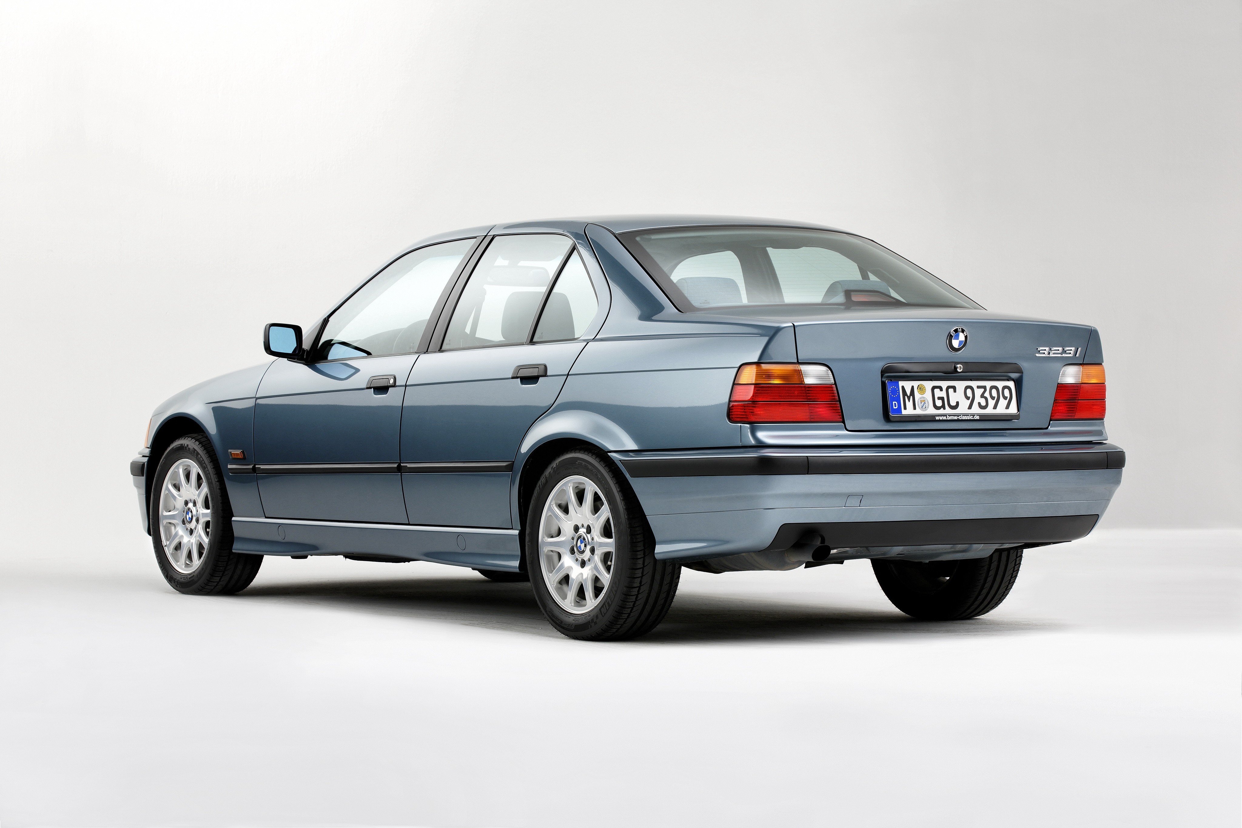 Bmw 3 Series Sedan photo 28