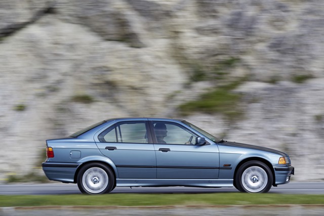 Bmw 3 Series Sedan photo 31