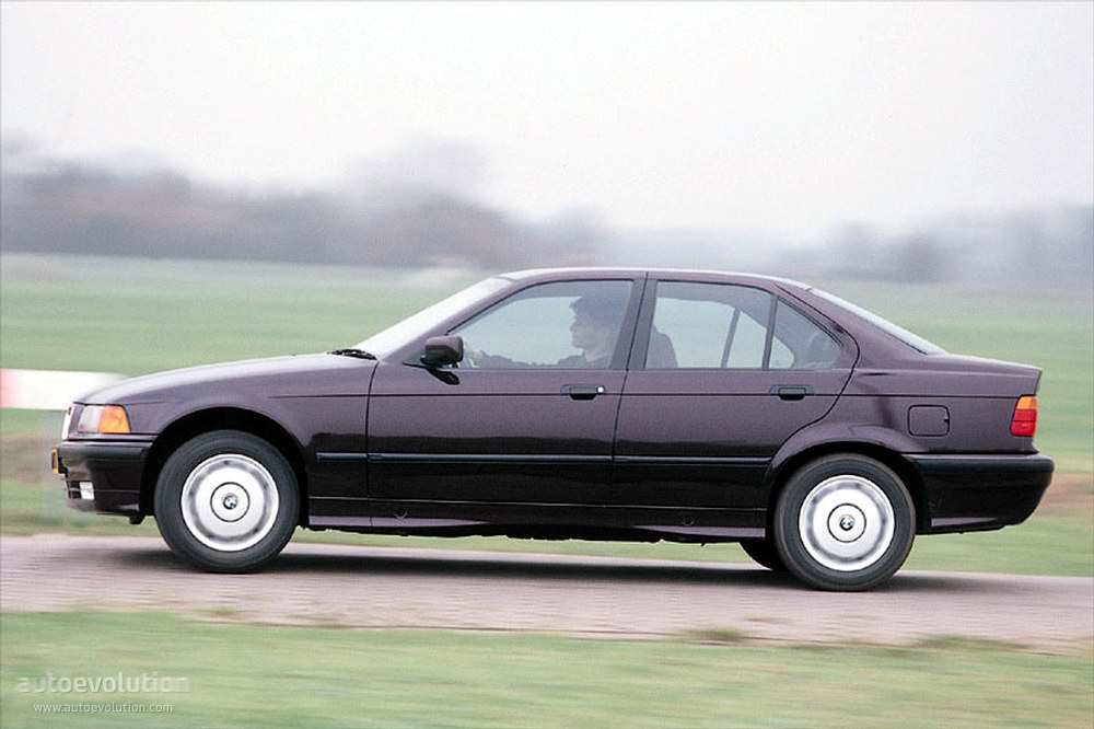 Bmw 3 Series Sedan photo 3