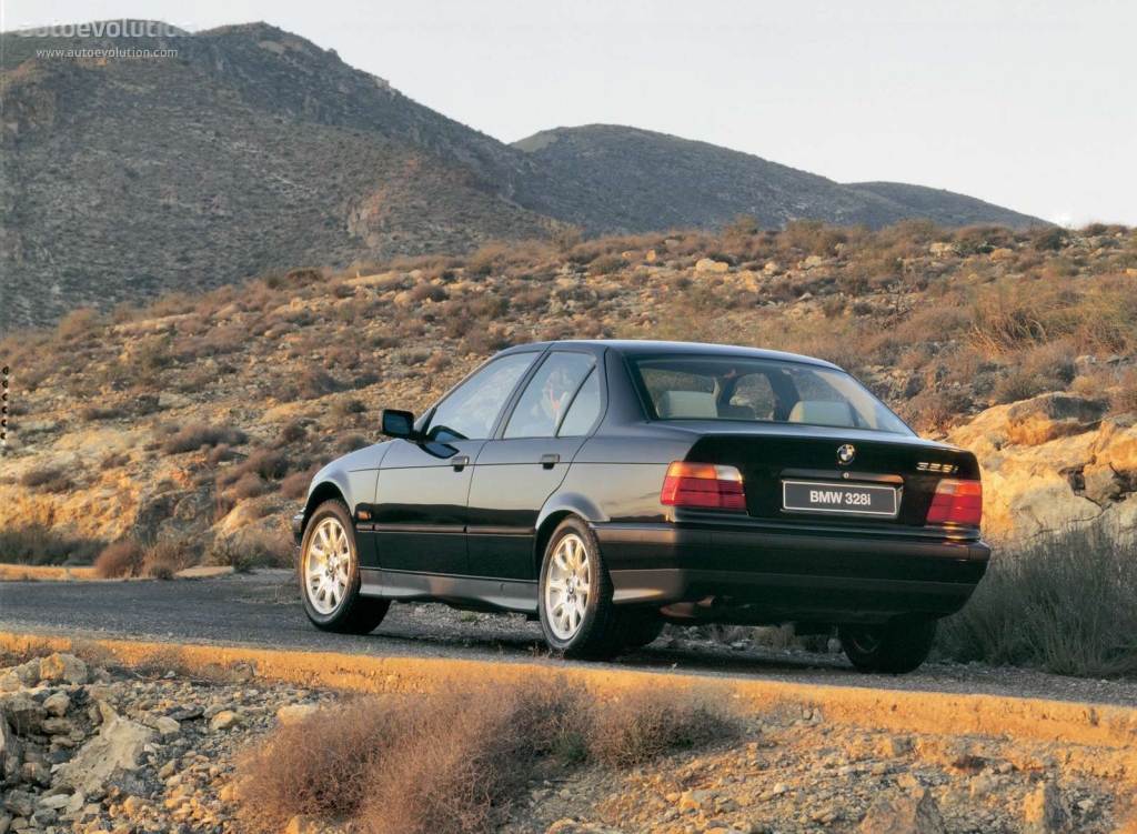Bmw 3 Series Sedan photo 5
