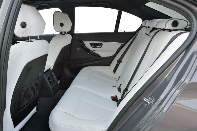 Bmw 3 Series Sedan foto 102